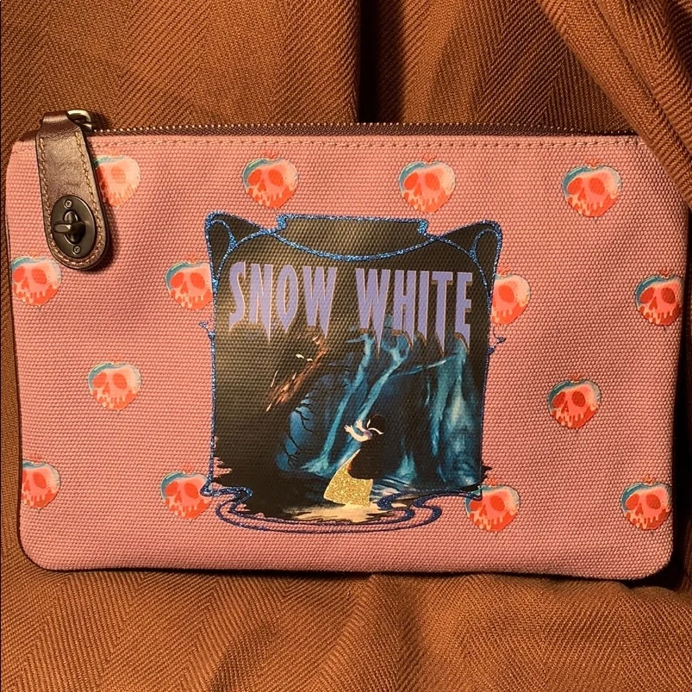 NWT Coach Snow White Disney canvas pouch w/zipper